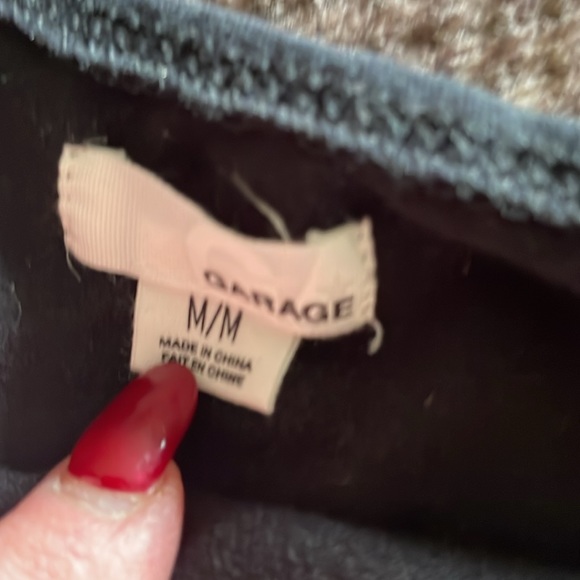 Garage crop top, women’s size med - Picture 5 of 6